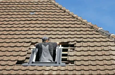 Pose de velux - Maisons-du-Bois-Lièvremont